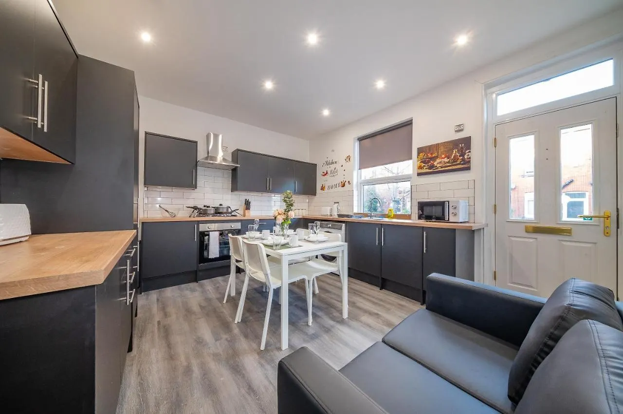 *Rd12S* For Your Most Relaxed & Cosy Stay + Free Parking + Free Fast Wifi * Leeds  Leeds (West Yorkshire)
